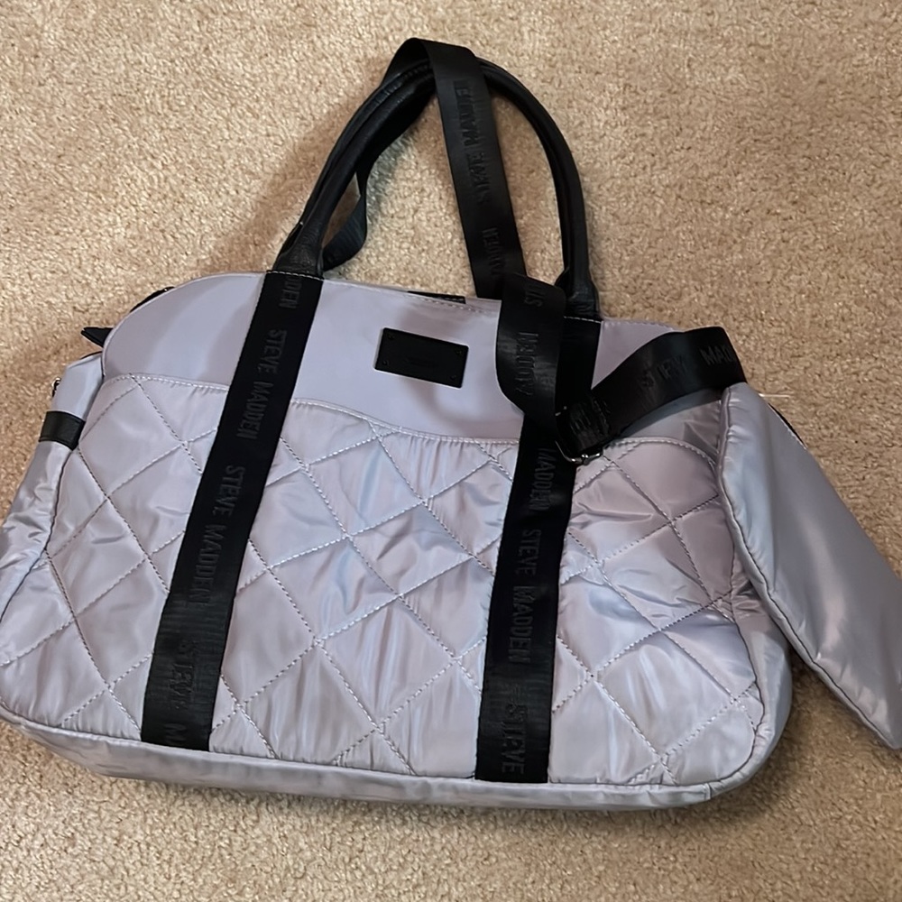 Steve Madden Baustin overnight bag - Picture 3 of 8